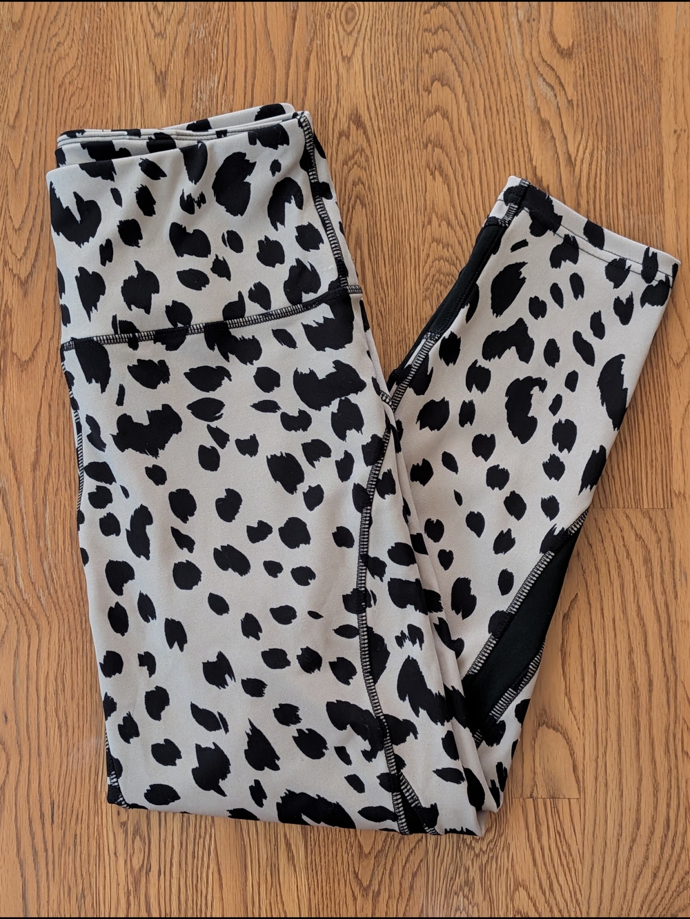 Nicole Miller Sport Cheetah Print Patterned Cropped Athletic Leggings